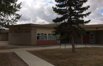 École Elsie Mironuck (1) École Elsie Mironuck (1)